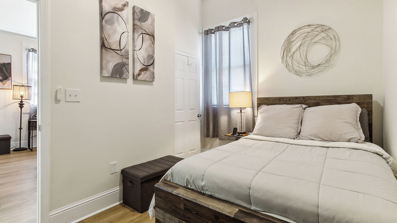 Photo of Bedroom in Seventh Ward