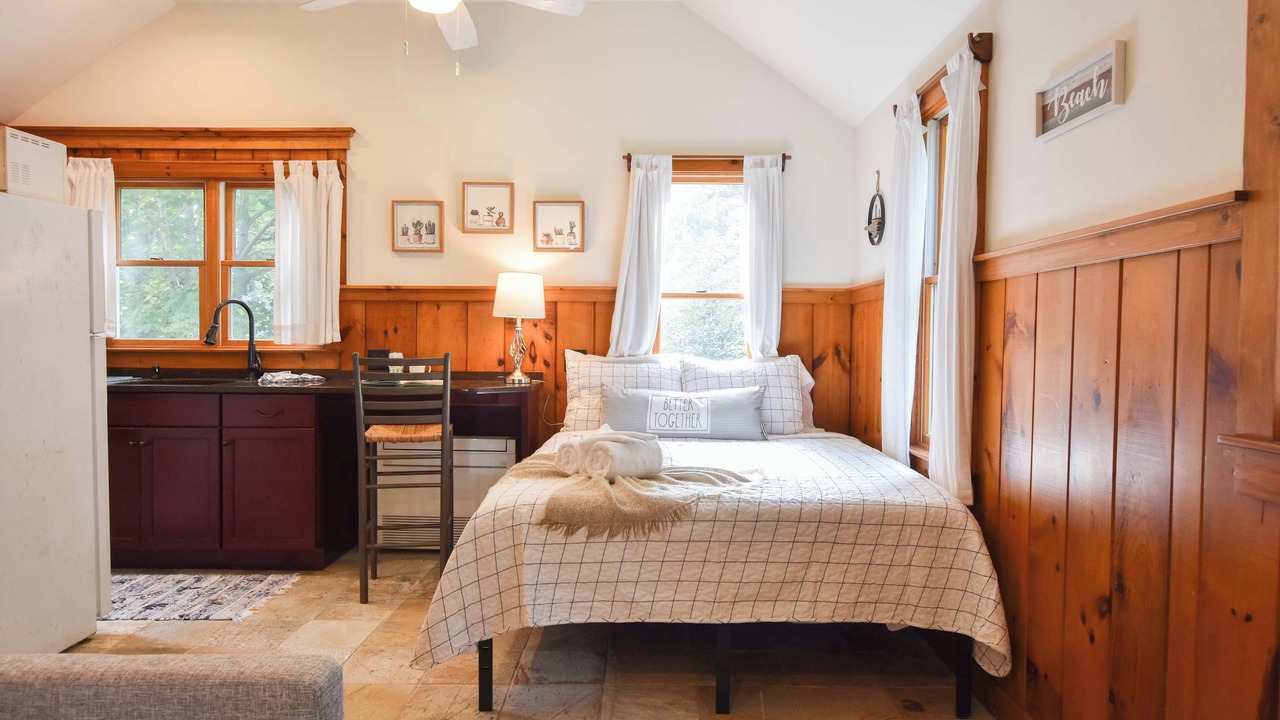 Photo of Bedroom in South Wellfleet