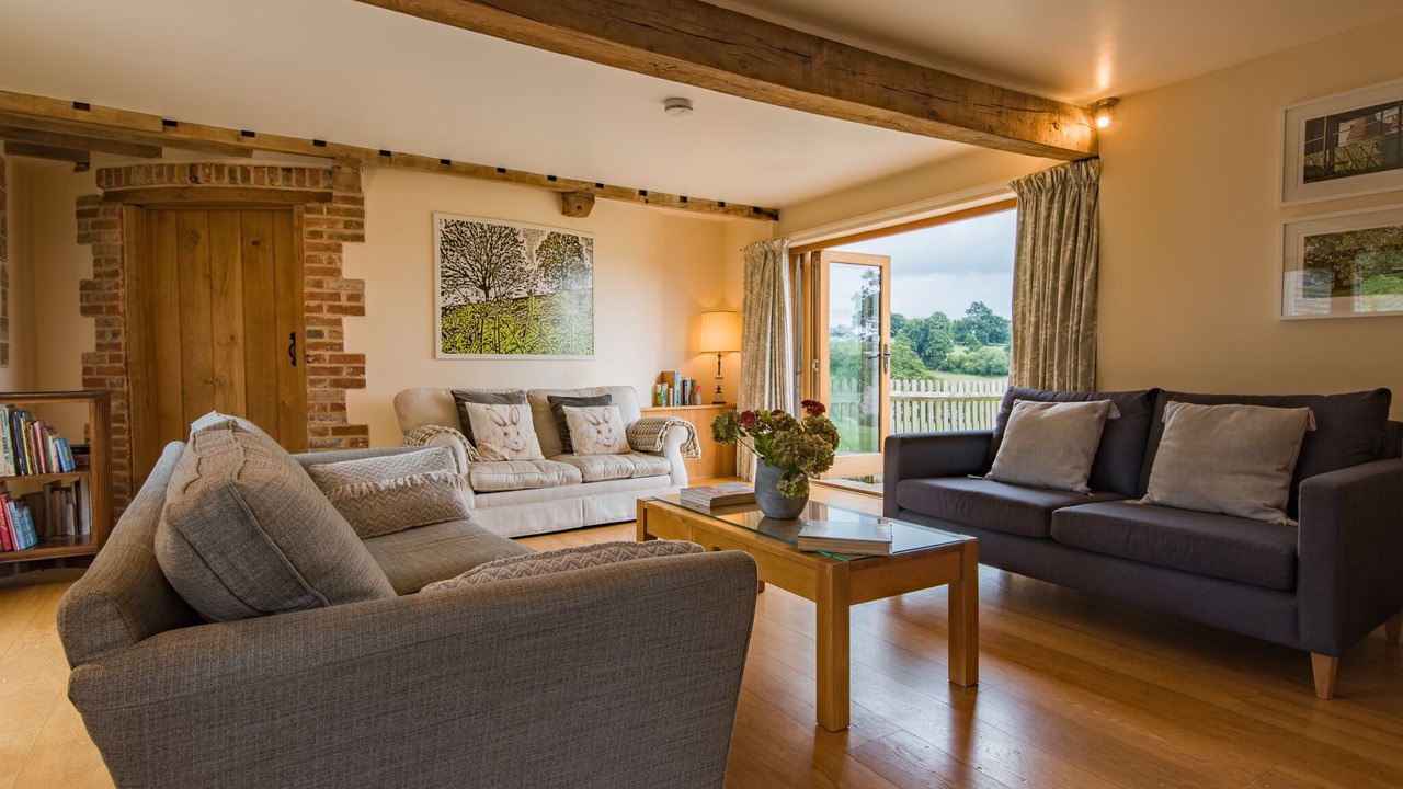 Photo of Livingroom in Ewhurst Green