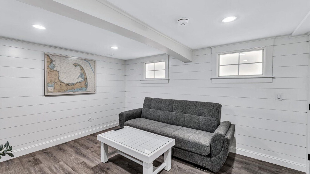 Photo of Livingroom in East Harwich