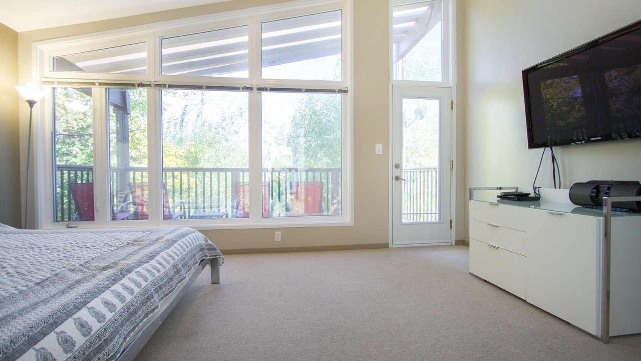 Photo of Bedroom in Grand Beach
