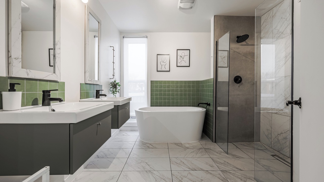 Photo of Bathroom in Hochelaga