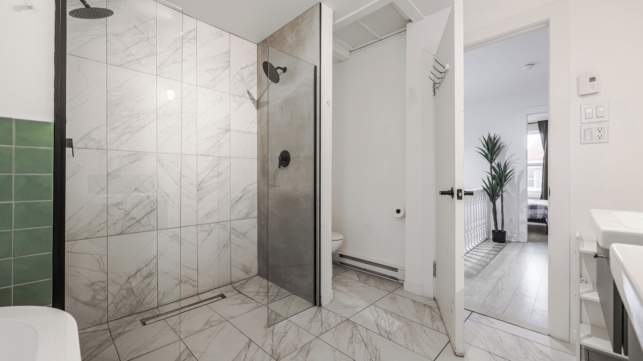 Photo of Bathroom in Hochelaga