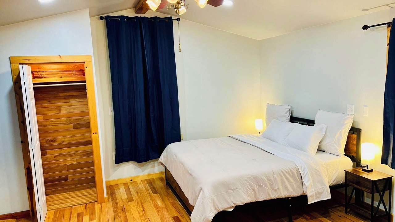Photo of Bedroom in Edray