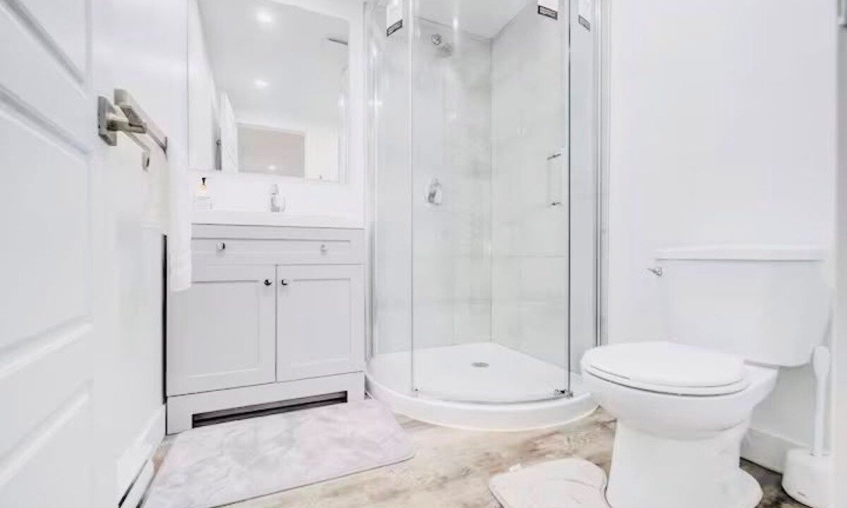 Photo of Bathroom in Hochelaga