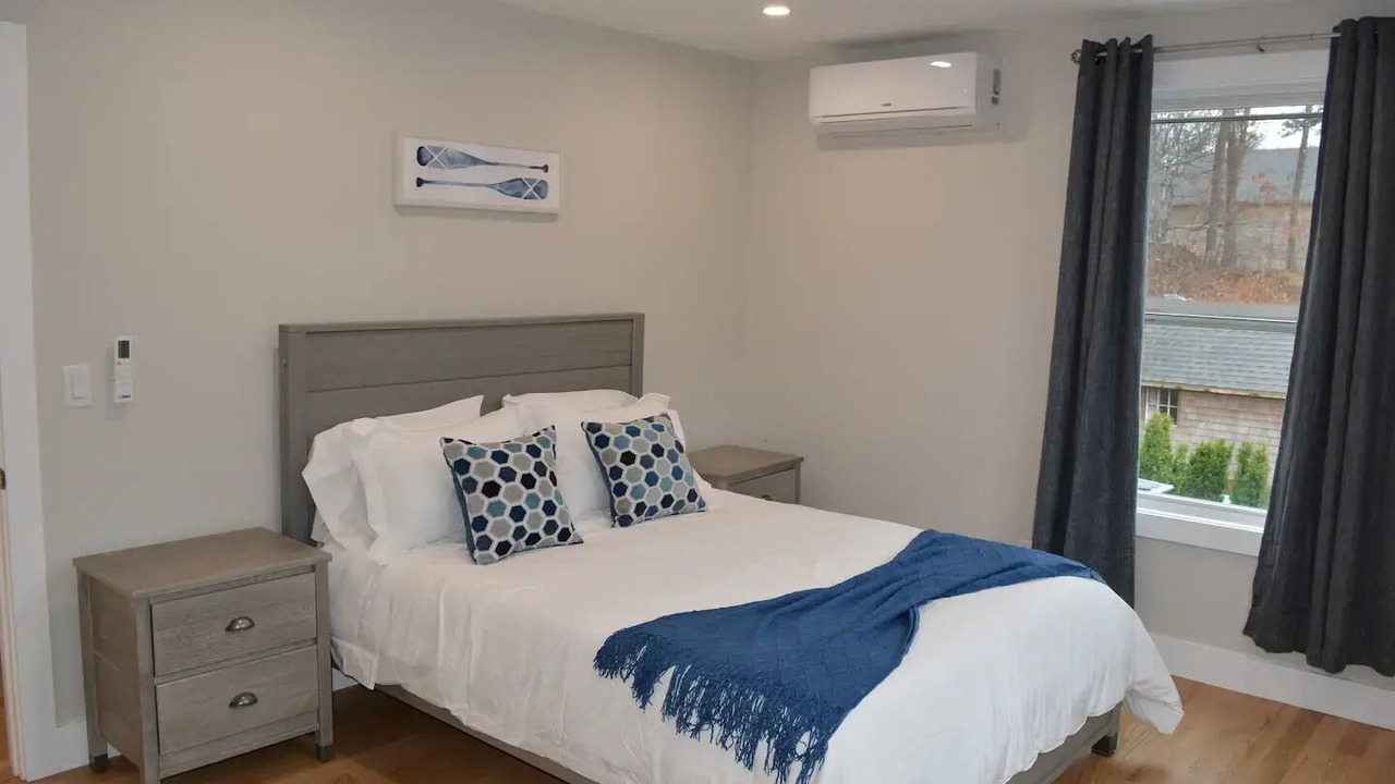 Photo of Bedroom in Oak Bluffs