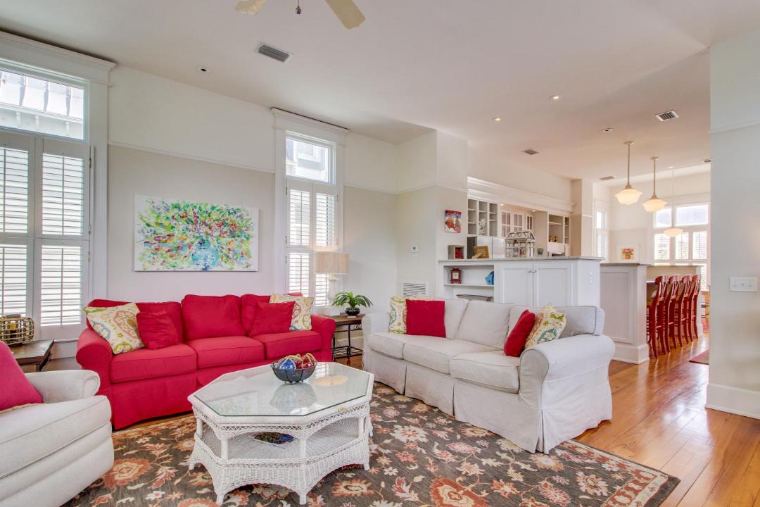 Photo of Livingroom in Saint Simons Island