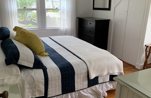 Harwich Port Cottage | Harwich Port -Walk to Atlantic Street Beach and Downtown Shops