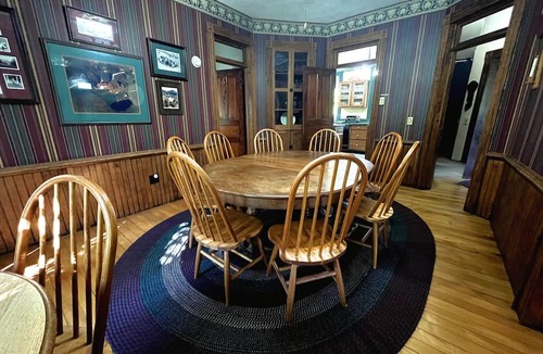 Slatyfork Farm House | Slatyfork Homestead - Cozy Farmhouse Near Snowshoe