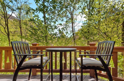Chimney Rock House | Mohican's Landing by Carolina Properties - Views, Riverfront on the Rocky Broad!