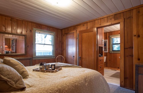 Kings Beach Cabin | North Shore Cabin Near Northstar