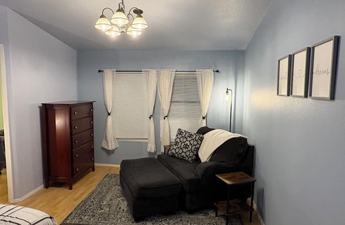 Albany House | Cozy, Spacious 3BR Retreat in North Albany Family-Friendly, Near OSU & Wineries