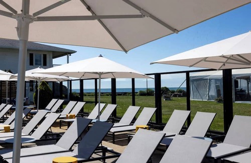 South Yarmouth Hotel | Breathtaking Pool View Retreat | Perfect for a Sun-Kissed Stay