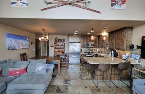 Kirkwood House | Kirkwood Mountainside Cabin & Cottage Deck wViews
