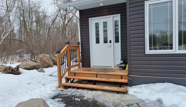 Loons Nest; Hot tub & 5 min walk to the lake/beach in grand marais