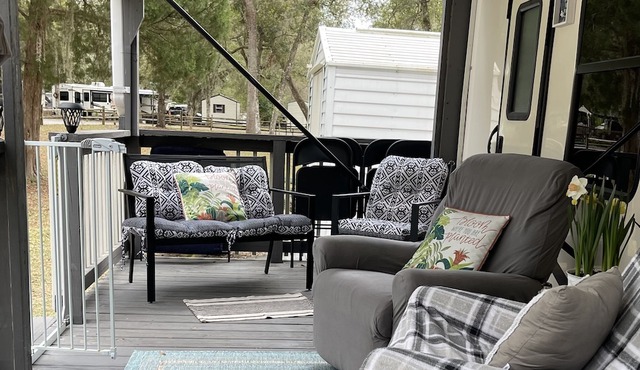 Salt Springs Hidden Gem RV 2 Bedroom 1 Bath in Salt Springs