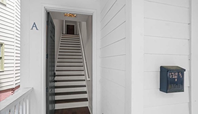 The Peach House- Near Downtown in Savannah