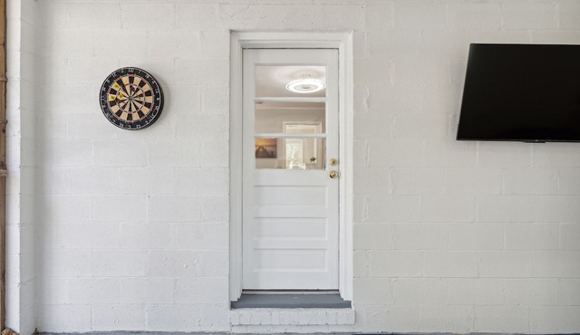 207 W Cooper - The Coop - Cute Folly Cottage in Central Location - Pets Considered in Folly Beach