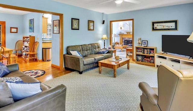 Five Bedrooms Plus a Fully Equipped Game Room! (2085) in Orleans