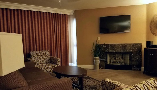Escape to Luxury at Desert Club Resort - Your Ultimate Desert Oasis Awaits in Las Vegas