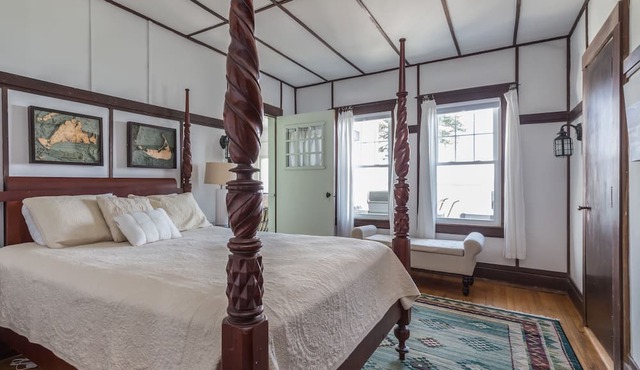 Waterfront. Private beach. Pool. Estate has it all! in Orleans
