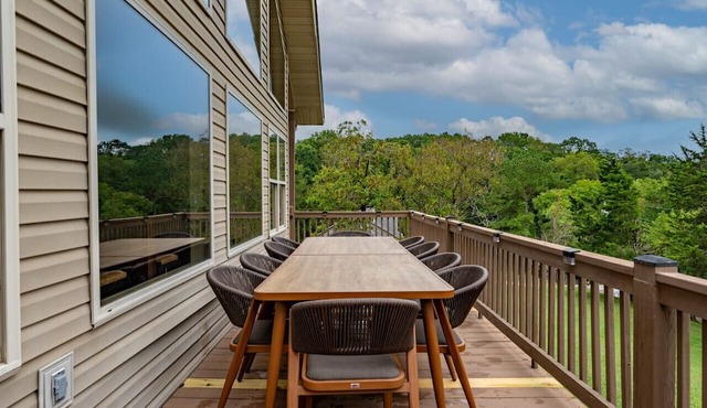 Mountain View Lake House | Hot Tub, Theater, Pets in Dandridge